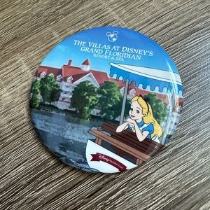 Disney World DVC Grand Floridian Alice in Wonderland Pin